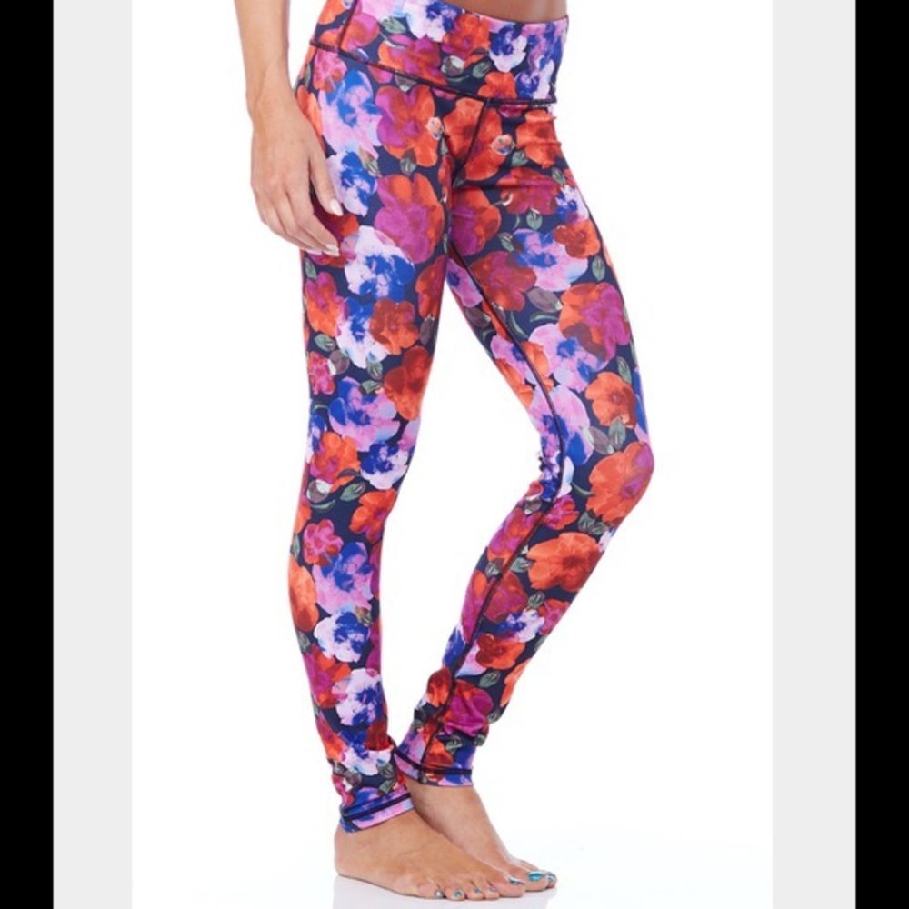 Kos USA Flower-Patterned High-Rise Cropped Legging